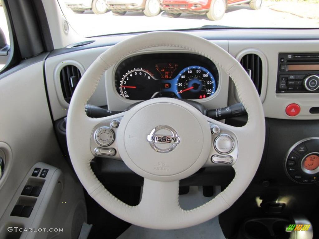 2011 Nissan Cube 1.8 SL Light Gray Steering Wheel Photo #42438564