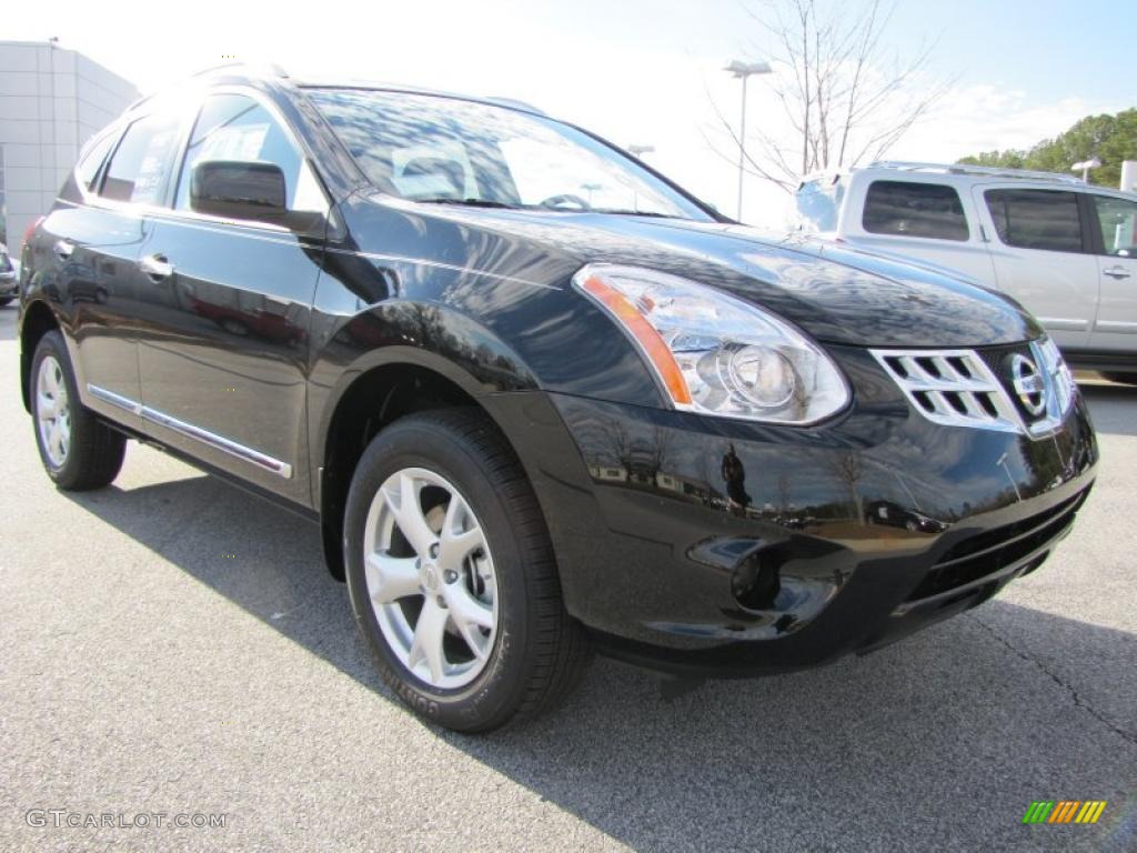 2011 Rogue SV - Wicked Black / Gray photo #5