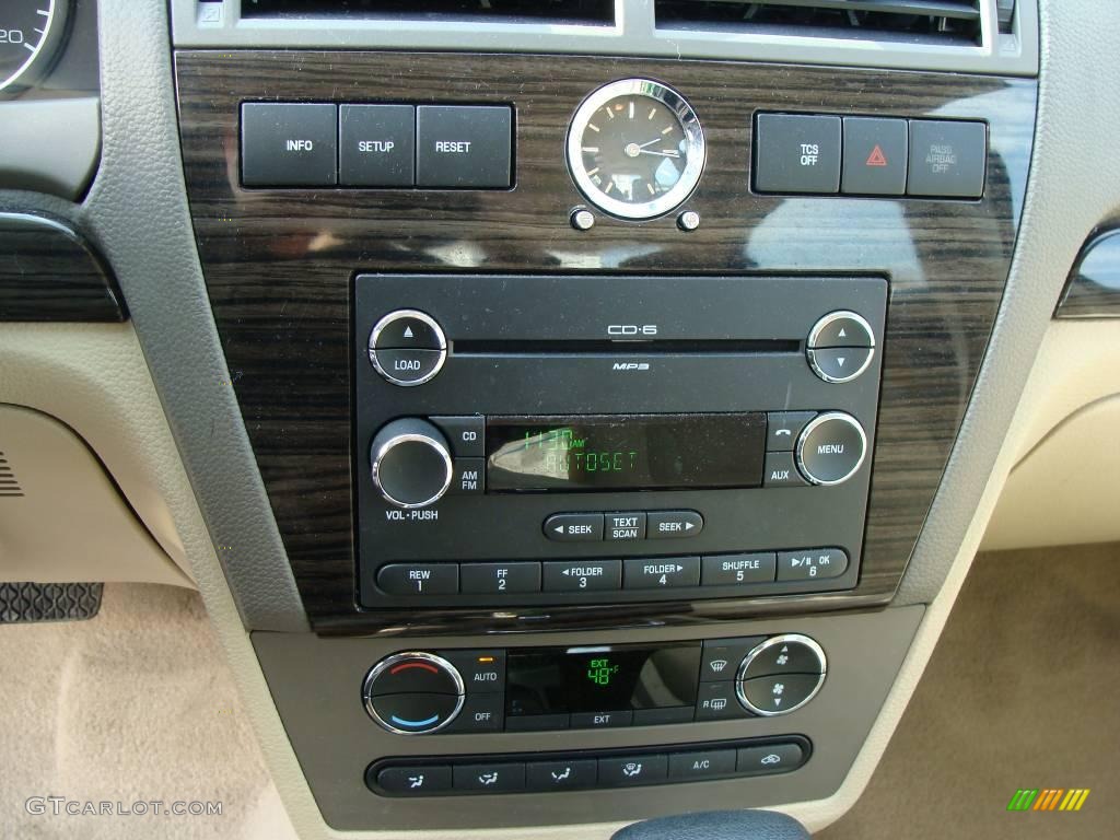 2009 Ford Fusion SEL V6 Controls Photo #4244082