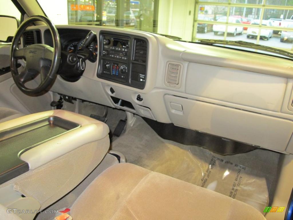 2003 GMC Sierra 1500 SLE Extended Cab Neutral Dashboard Photo #42443875