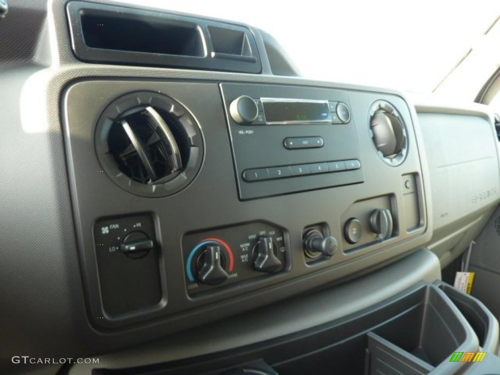2011 Ford E Series Van E250 XL Cargo Controls Photo #42444731