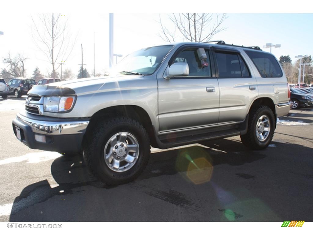 2002 4Runner SR5 4x4 - Millennium Silver Metallic / Gray photo #5