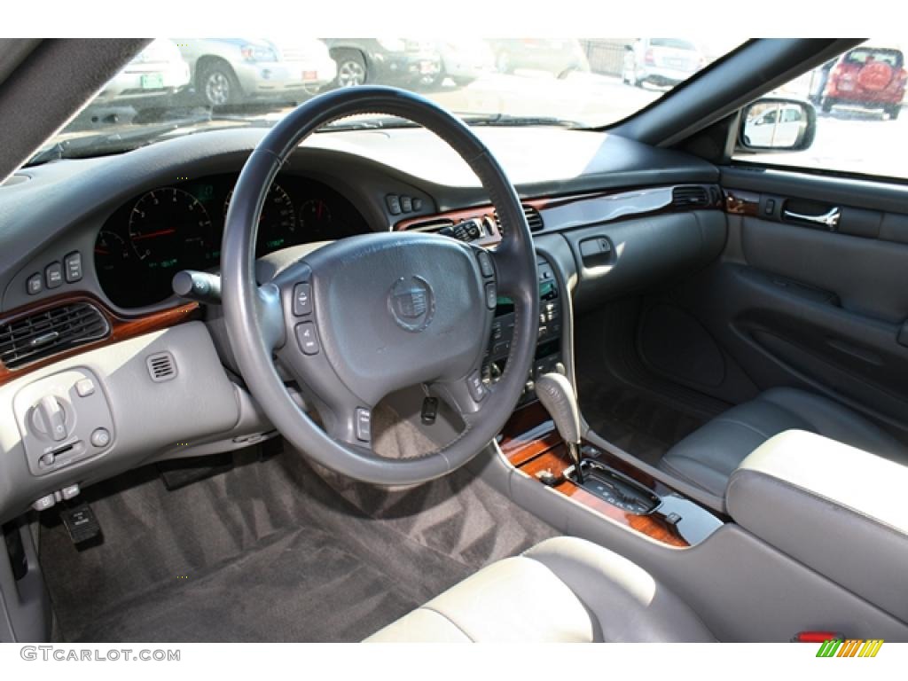 Shale Interior 2004 Cadillac Seville SLS Photo #42446531