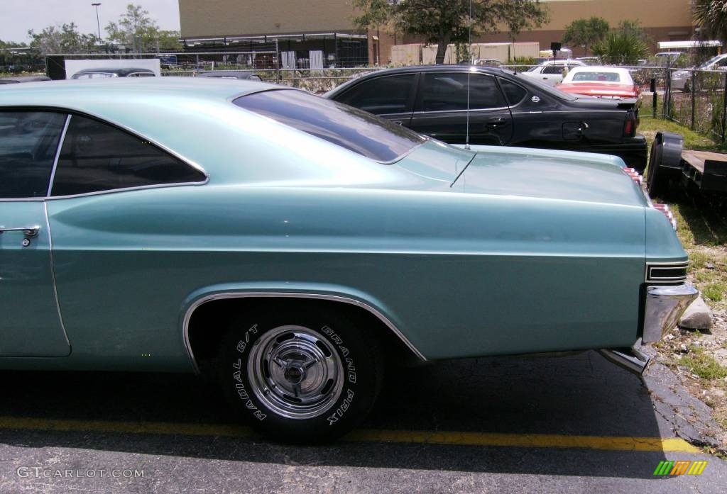 1965 Impala SS - Green / White photo #17