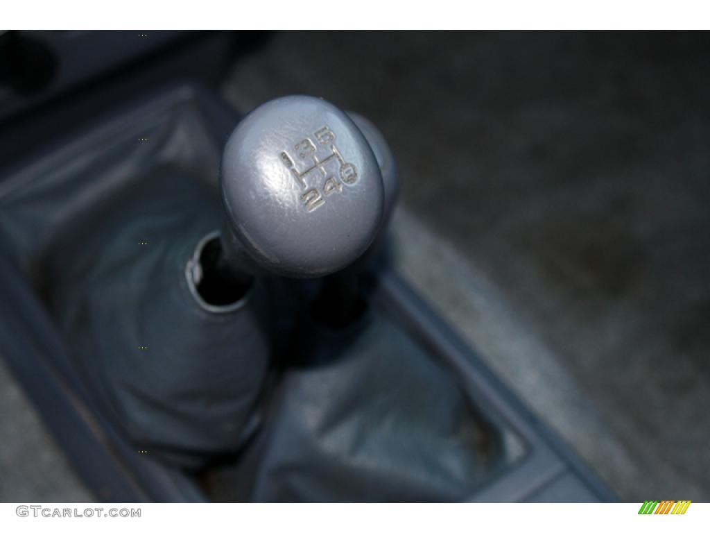 1998 Tacoma V6 TRD Extended Cab 4x4 - White / Gray photo #21