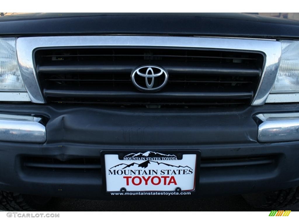 1998 Tacoma V6 TRD Extended Cab 4x4 - White / Gray photo #31