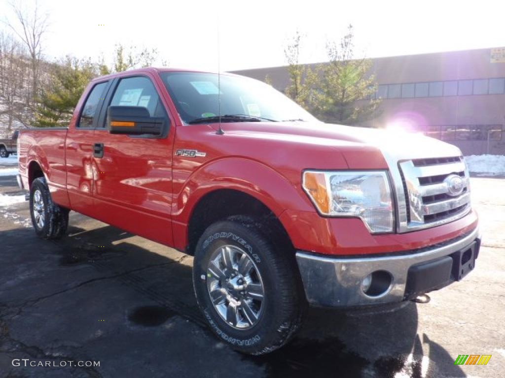 2011 F150 XLT SuperCab 4x4 - Race Red / Steel Gray photo #1