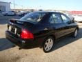 Blackout - Sentra 1.8 S Special Edition Photo No. 8