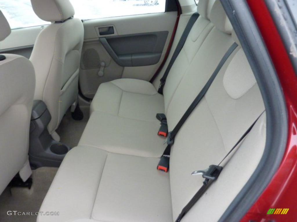 Medium Stone Interior 2009 Ford Focus S Sedan Photo #42450803