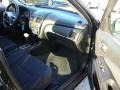 Blackout - Sentra 1.8 S Special Edition Photo No. 18
