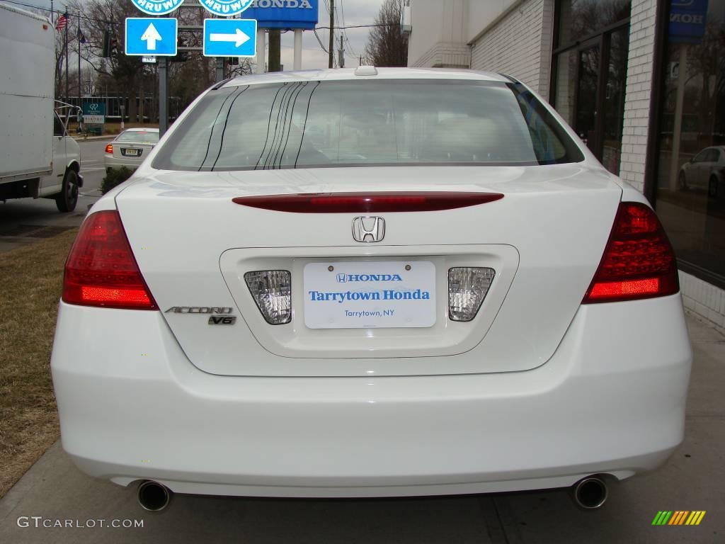 2006 Accord EX-L V6 Sedan - Taffeta White / Ivory photo #4