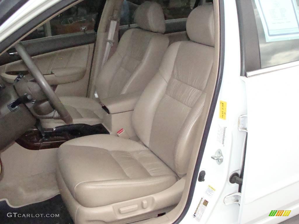 2006 Accord EX-L V6 Sedan - Taffeta White / Ivory photo #11