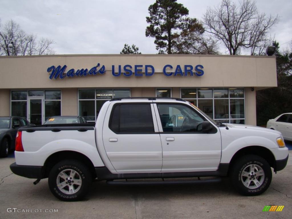 2005 Explorer Sport Trac XLT 4x4 - Oxford White / Medium Dark Flint photo #1