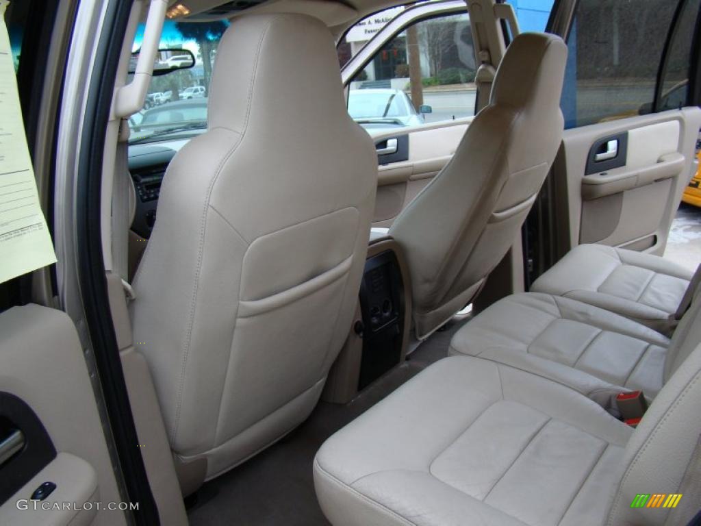 2003 Expedition XLT - Arizona Beige Metallic / Medium Parchment photo #15