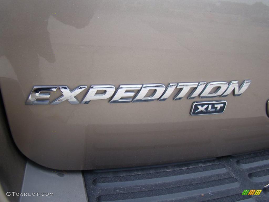 2003 Ford Expedition XLT Marks and Logos Photo #42454019