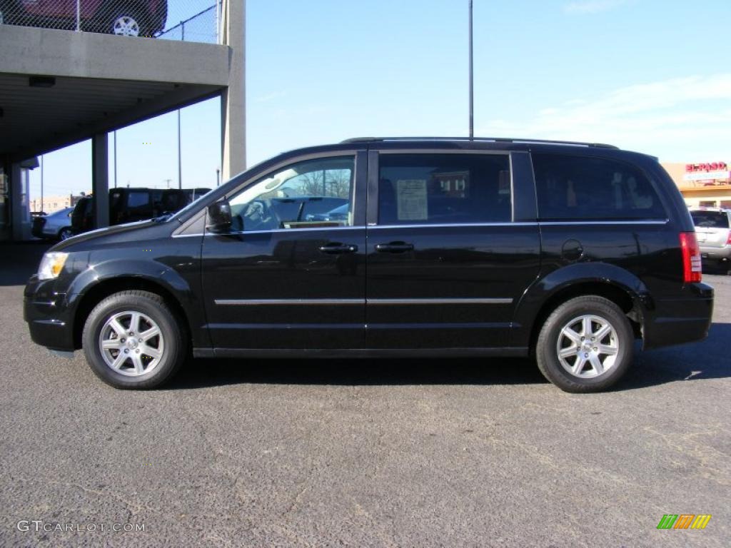 2009 Town & Country Touring - Brilliant Black Crystal Pearl / Medium Slate Gray/Light Shale photo #7