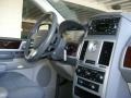 2009 Brilliant Black Crystal Pearl Chrysler Town & Country Touring  photo #27