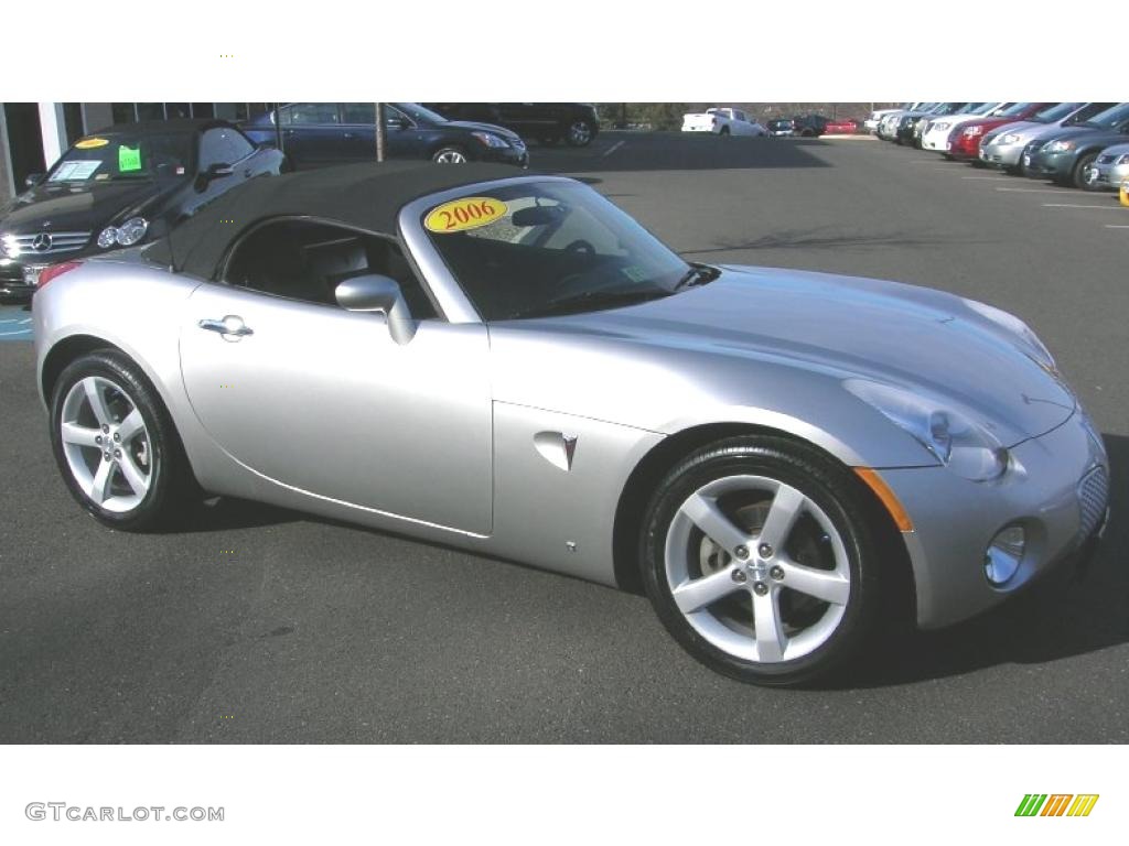 2006 Solstice Roadster - Cool Silver / Ebony photo #3