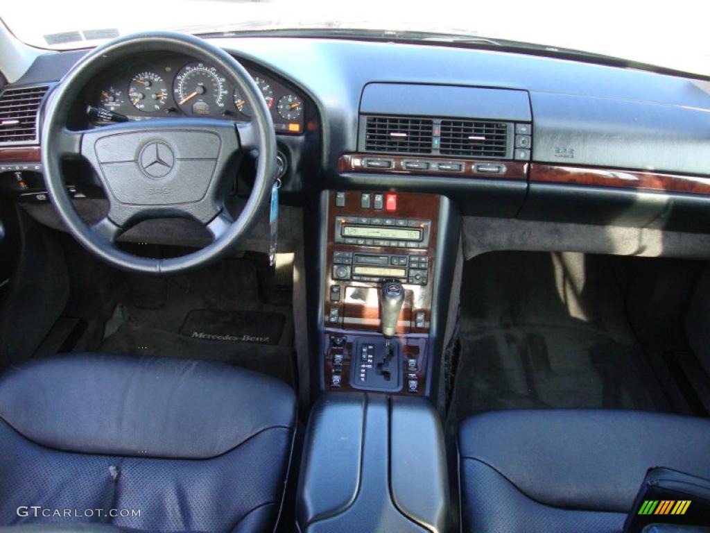 1999 Mercedes-Benz S 420 Sedan Black Dashboard Photo #42455899