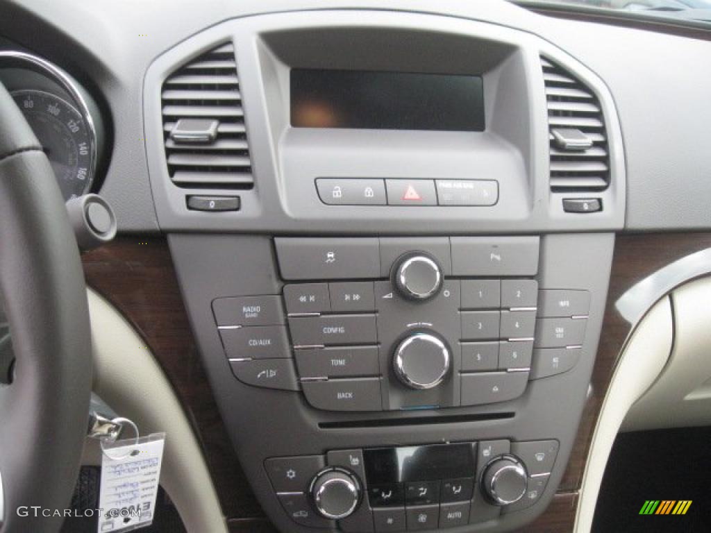 2011 Buick Regal CXL Turbo Controls Photo #42456155