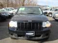 Black - Grand Cherokee Laredo 4x4 Photo No. 2