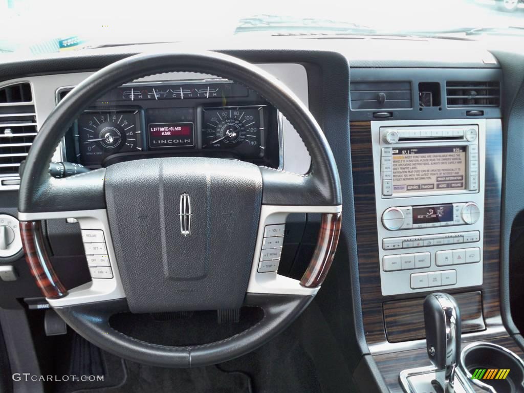 2007 Navigator Luxury 4x4 - Black / Charcoal photo #6