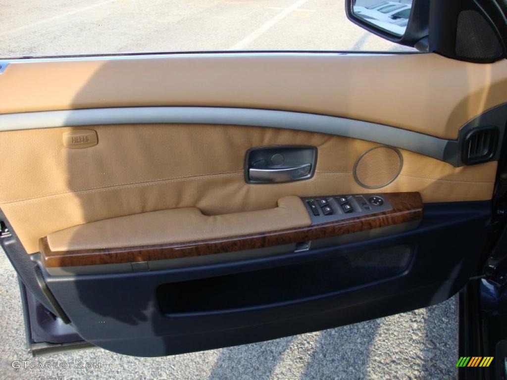 2004 BMW 7 Series 745i Sedan Black/Natural Brown Door Panel Photo #42457219
