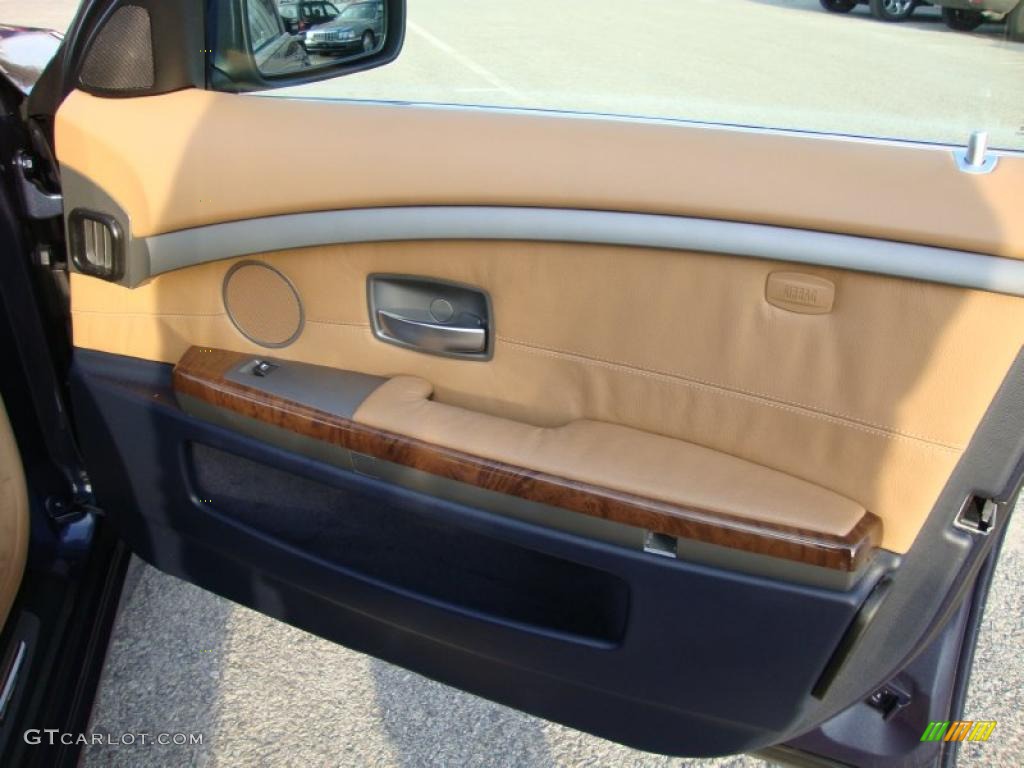 2004 BMW 7 Series 745i Sedan Black/Natural Brown Door Panel Photo #42457375