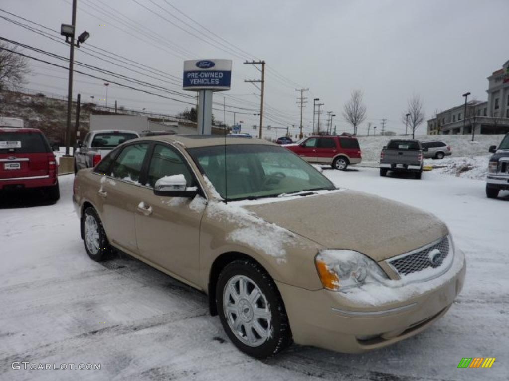 2007 Five Hundred Limited AWD - Dune Pearl Metallic / Shale photo #1