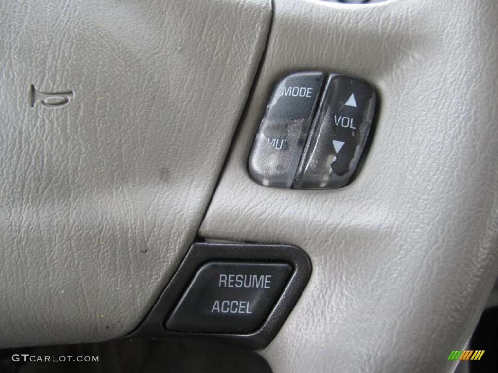 2005 Impala LS - Medium Gray Metallic / Medium Gray photo #28