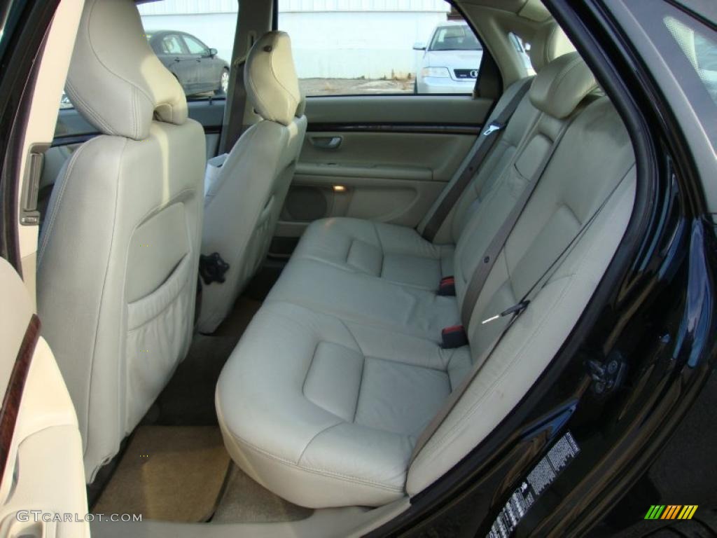 Taupe/LightTaupe Interior 2002 Volvo S80 2.9 Photo #42461691