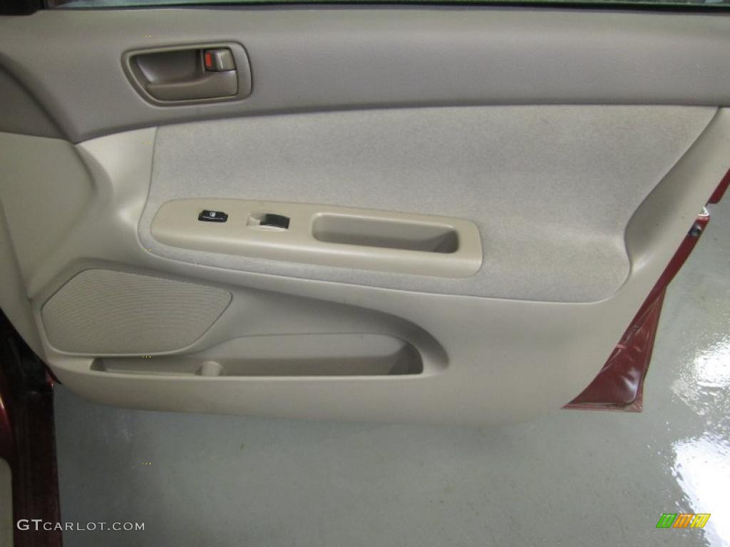 2003 Camry LE - Salsa Red Pearl / Stone photo #20
