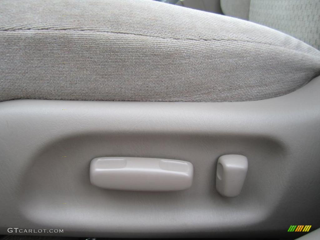 2003 Camry LE - Salsa Red Pearl / Stone photo #21