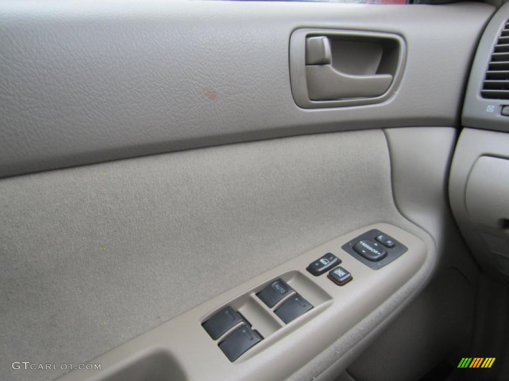 2003 Camry LE - Salsa Red Pearl / Stone photo #22