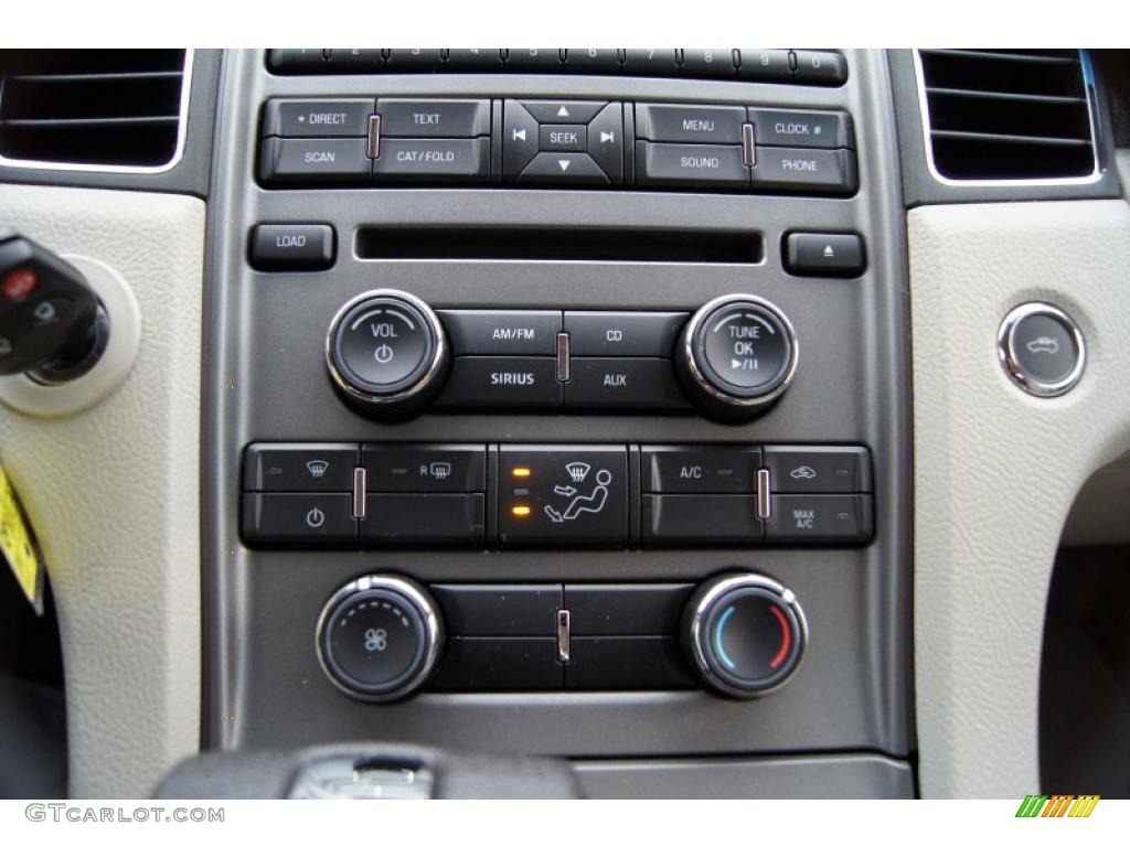 2011 Ford Taurus SE Controls Photo #42461999