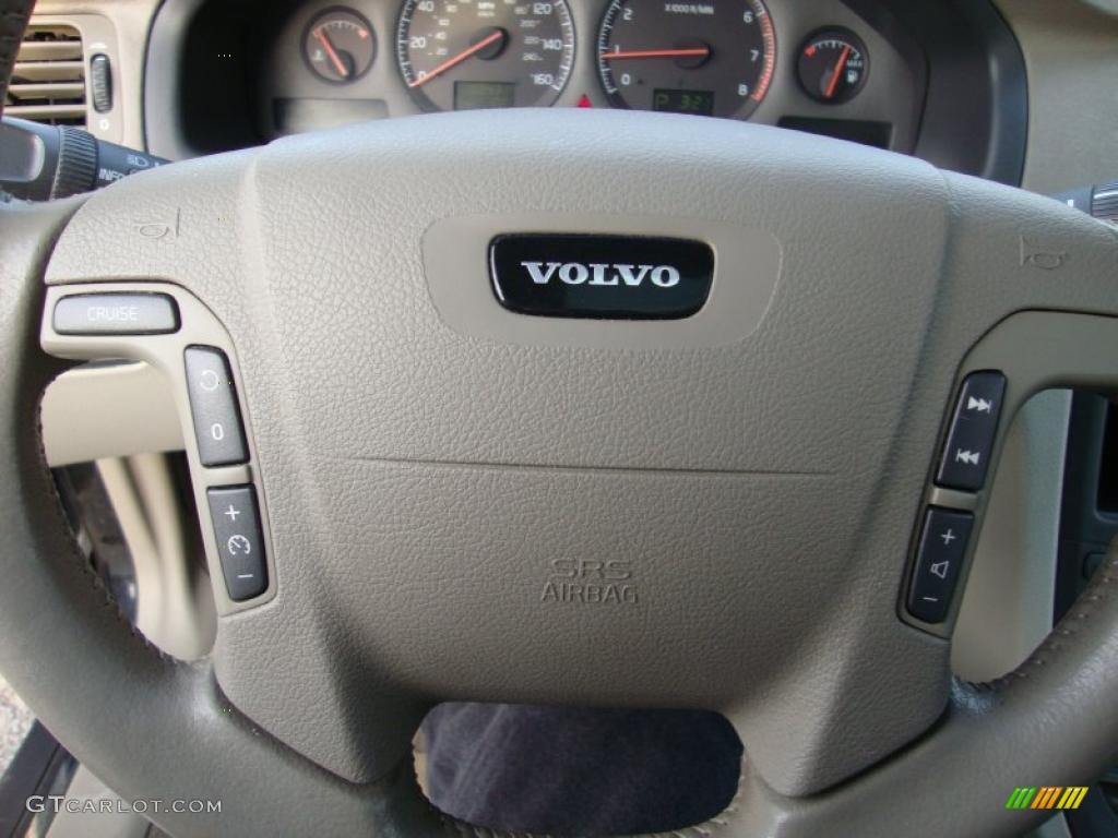 2002 Volvo S80 2.9 Taupe/LightTaupe Steering Wheel Photo #42462083