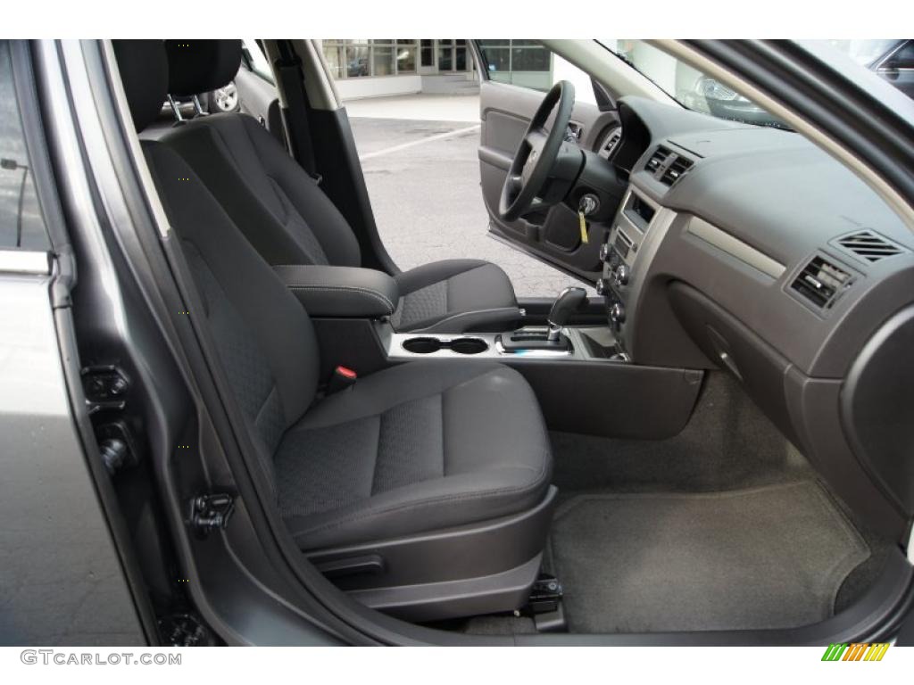 2011 Fusion SE - Sterling Grey Metallic / Charcoal Black photo #15