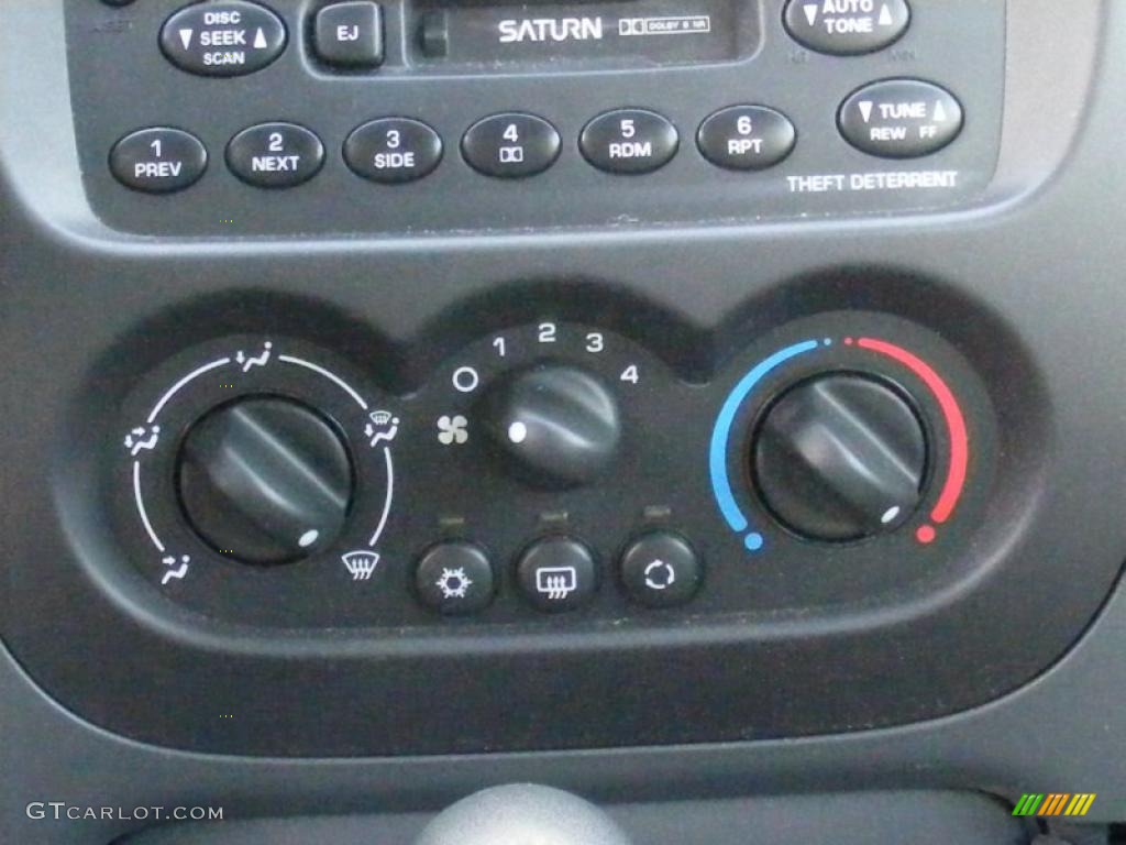 2003 Saturn ION 2 Sedan Controls Photo #42463228