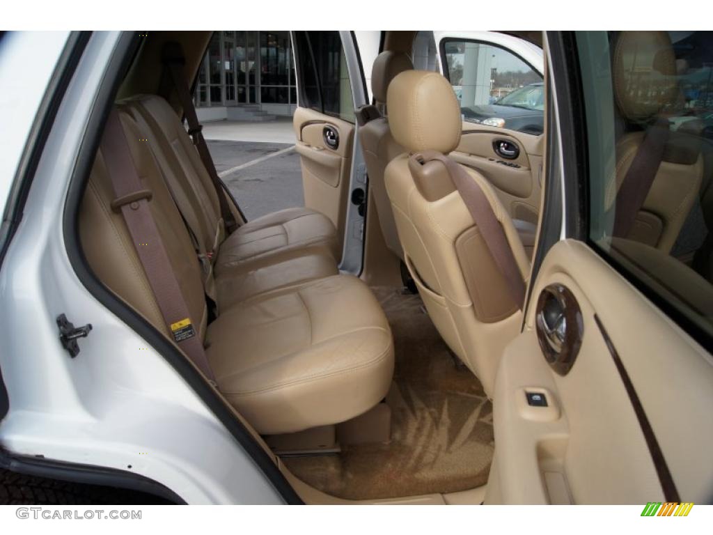 Light Cashmere Interior 2004 Buick Rainier CXL AWD Photo #42464007
