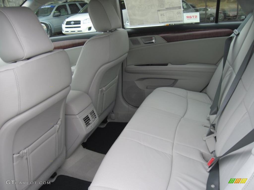 Light Gray Interior 2011 Toyota Avalon Limited Photo #42467155
