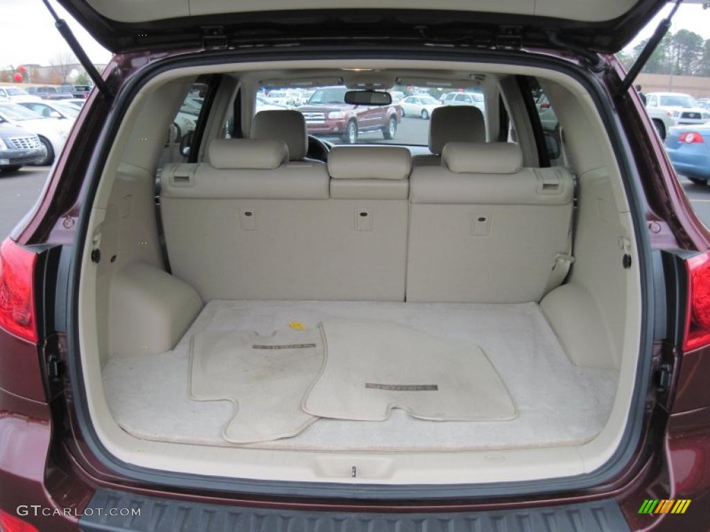 2009 Hyundai Santa Fe SE Trunk Photos