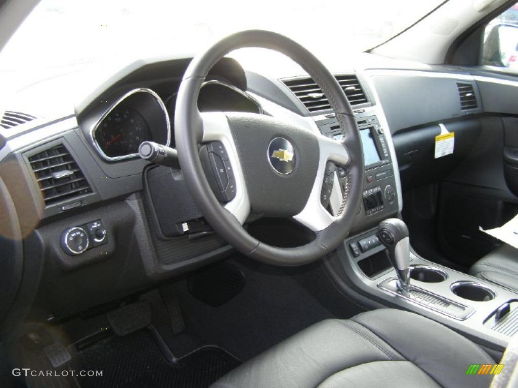 Ebony/Ebony Interior 2011 Chevrolet Traverse LT AWD Photo #42468020