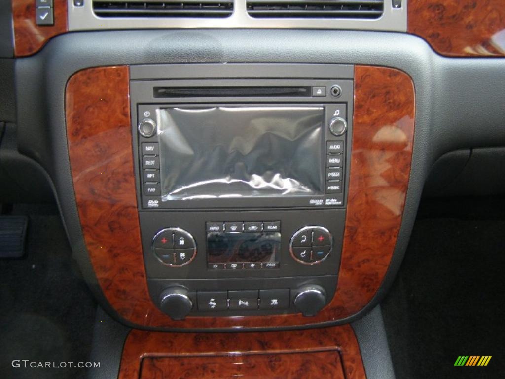 2011 Chevrolet Suburban LTZ 4x4 Controls Photo #42468244