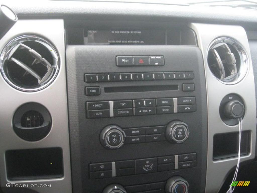 2011 Ford F150 XLT SuperCrew Controls Photo #42468252