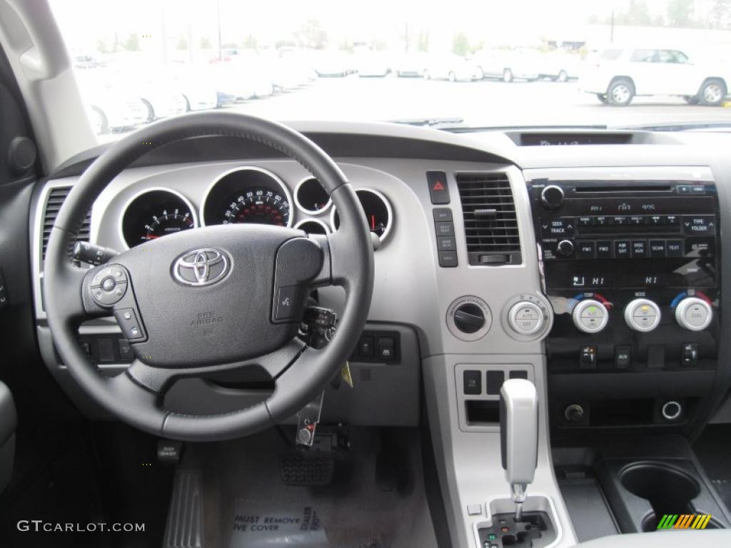 2008 Tundra Limited CrewMax 4x4 - Silver Sky Metallic / Graphite Gray photo #17