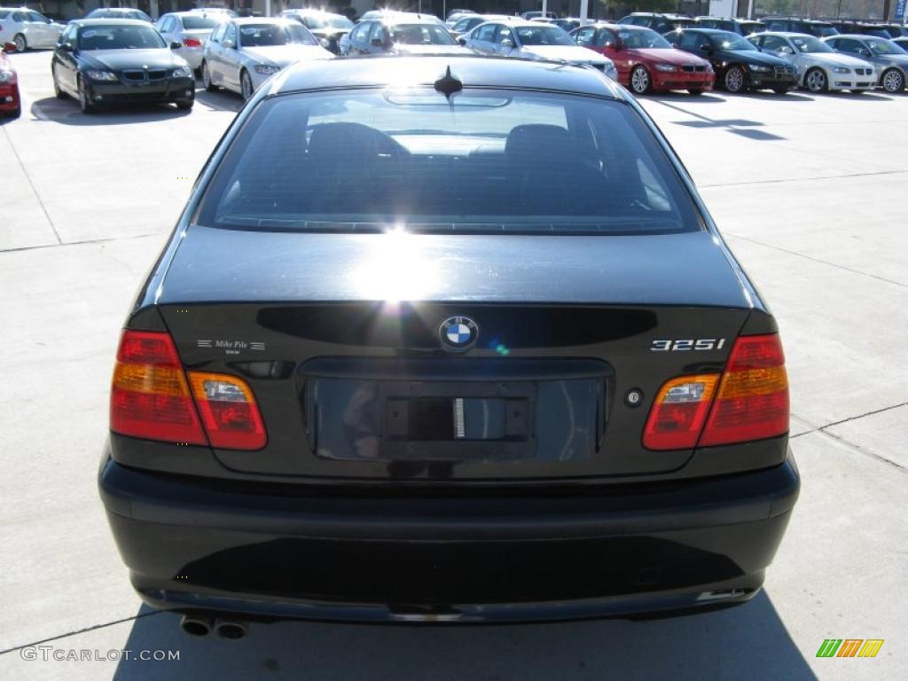 2005 3 Series 325i Sedan - Black Sapphire Metallic / Black photo #4