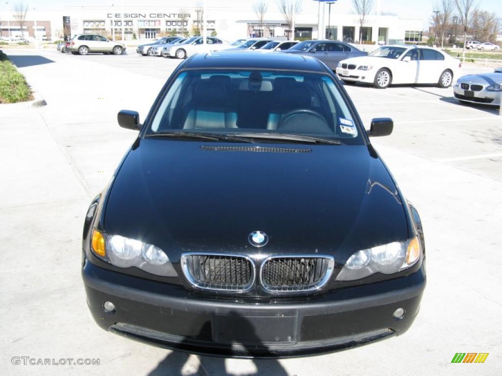 2005 3 Series 325i Sedan - Black Sapphire Metallic / Black photo #8