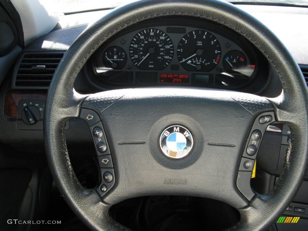 2005 3 Series 325i Sedan - Black Sapphire Metallic / Black photo #12