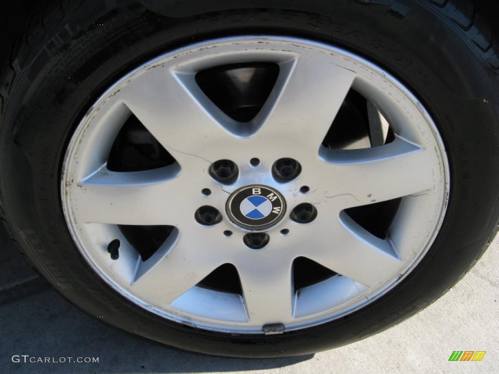 2005 3 Series 325i Sedan - Black Sapphire Metallic / Black photo #28