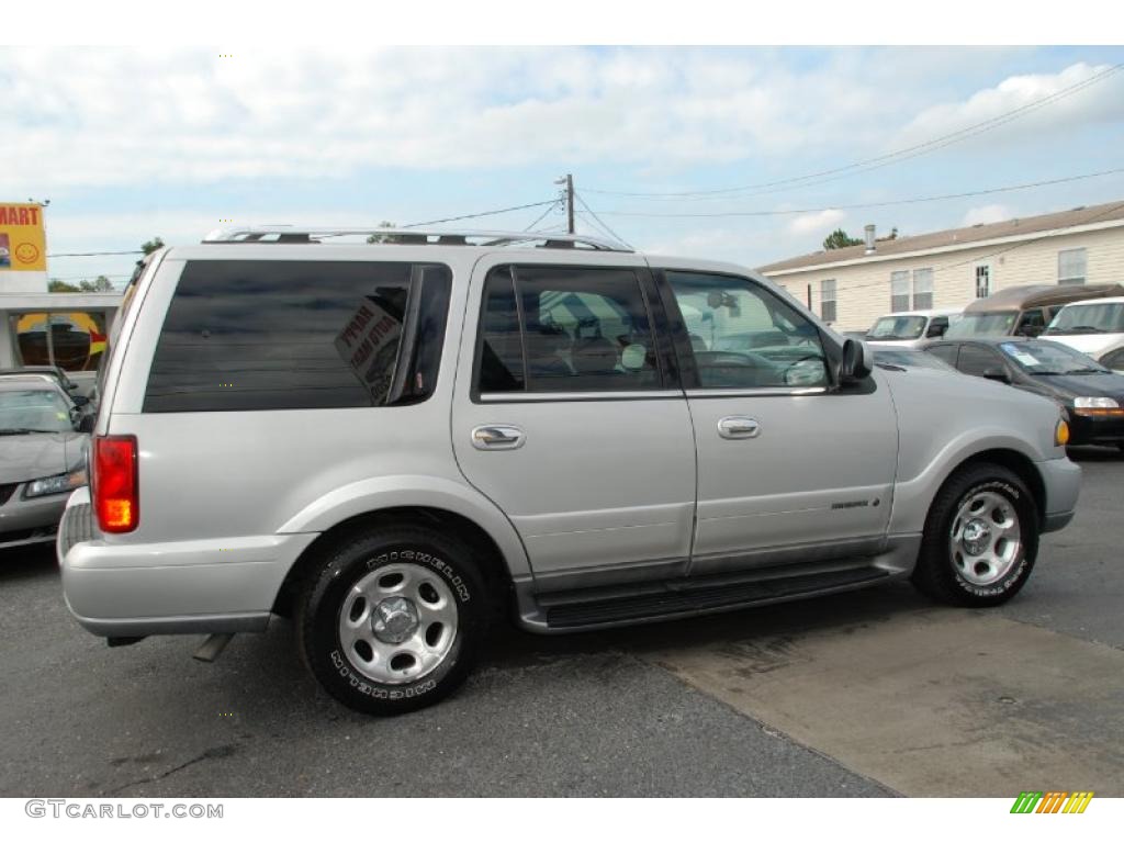 2000 Navigator  - Silver Metallic / Medium Graphite photo #8